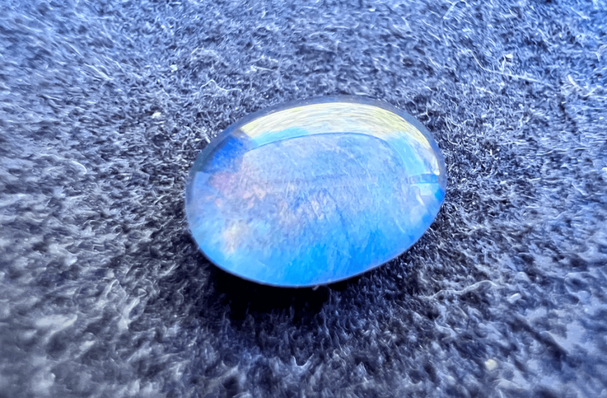triplet of precious opal on neutral background to illustrate the opal