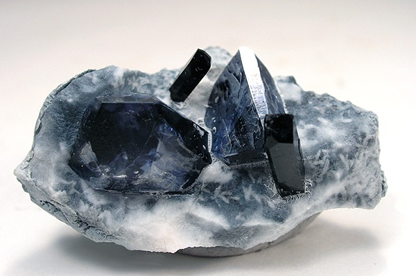 Les Pierres Précieuses Les Plus Rares Sur Terre (Et Au-delà)